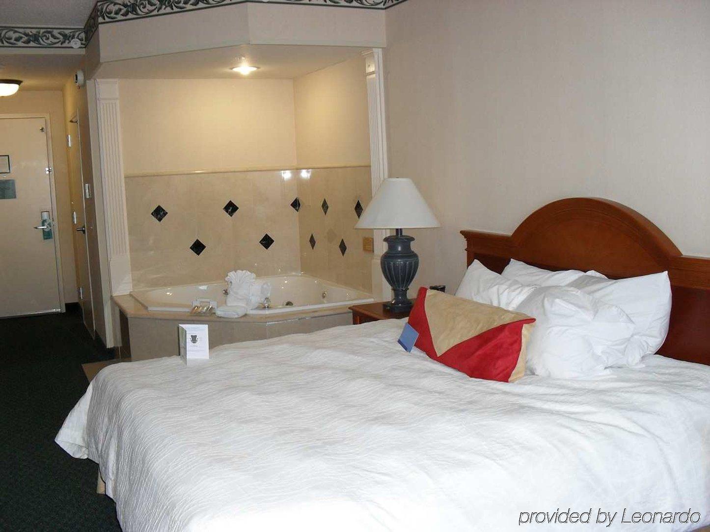 Hilton Garden Charlotte Hotel 3*