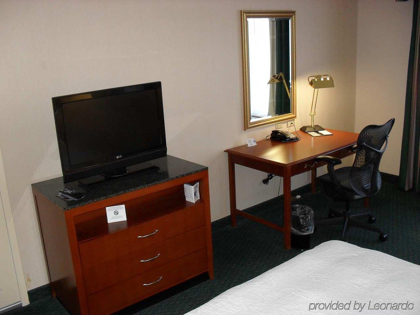 Hilton Garden Charlotte Hotel Pineville