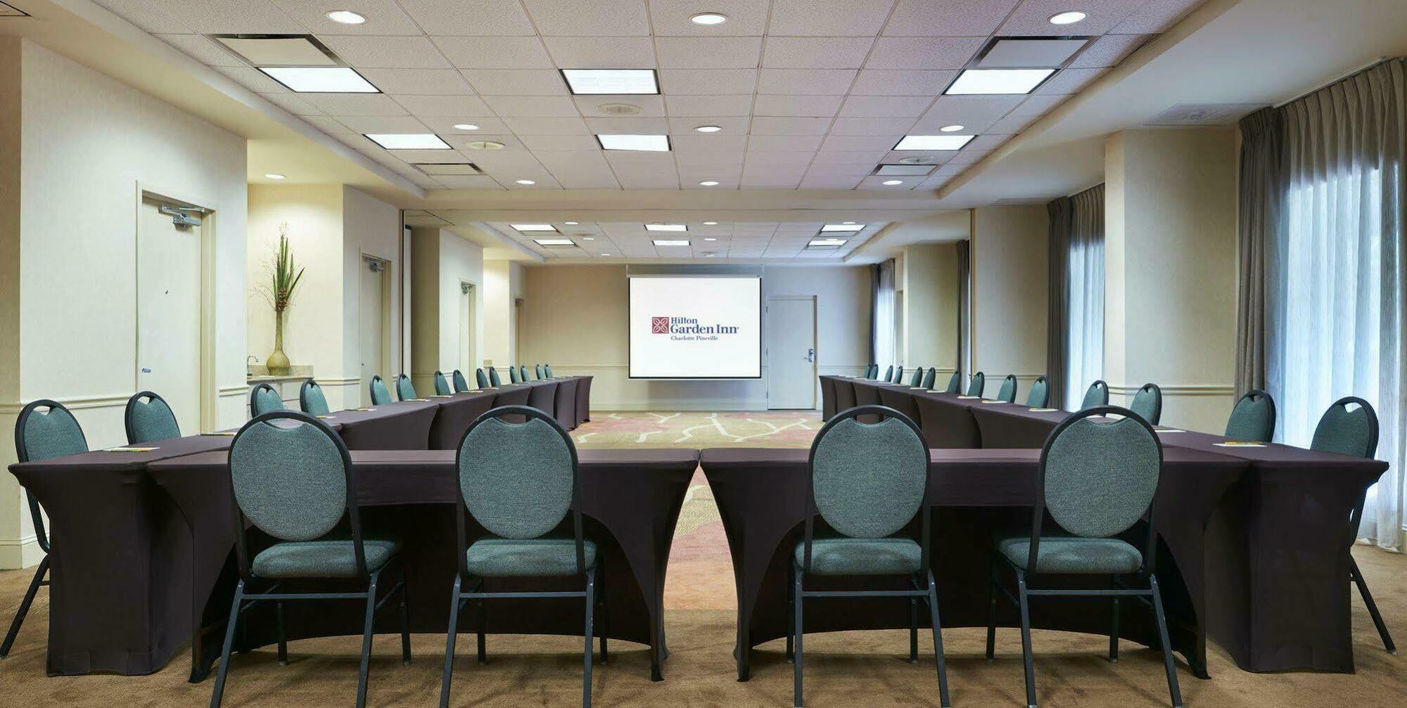 Hilton Garden Charlotte Hotel 3*
